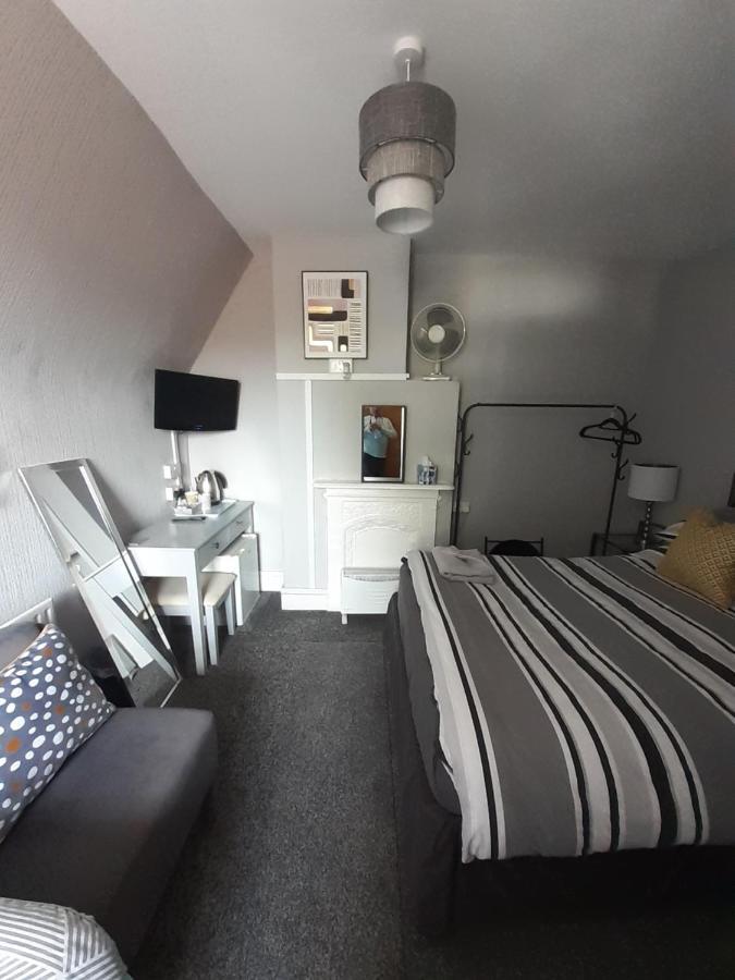 Caversham Lodge Reading Esterno foto