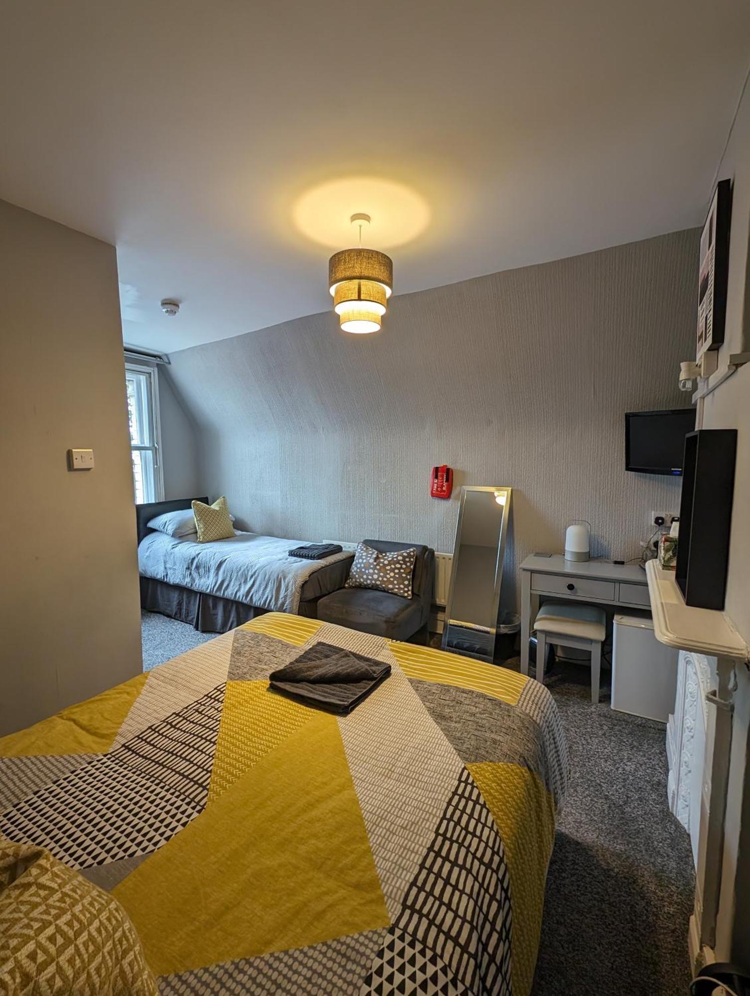 Caversham Lodge Reading Esterno foto