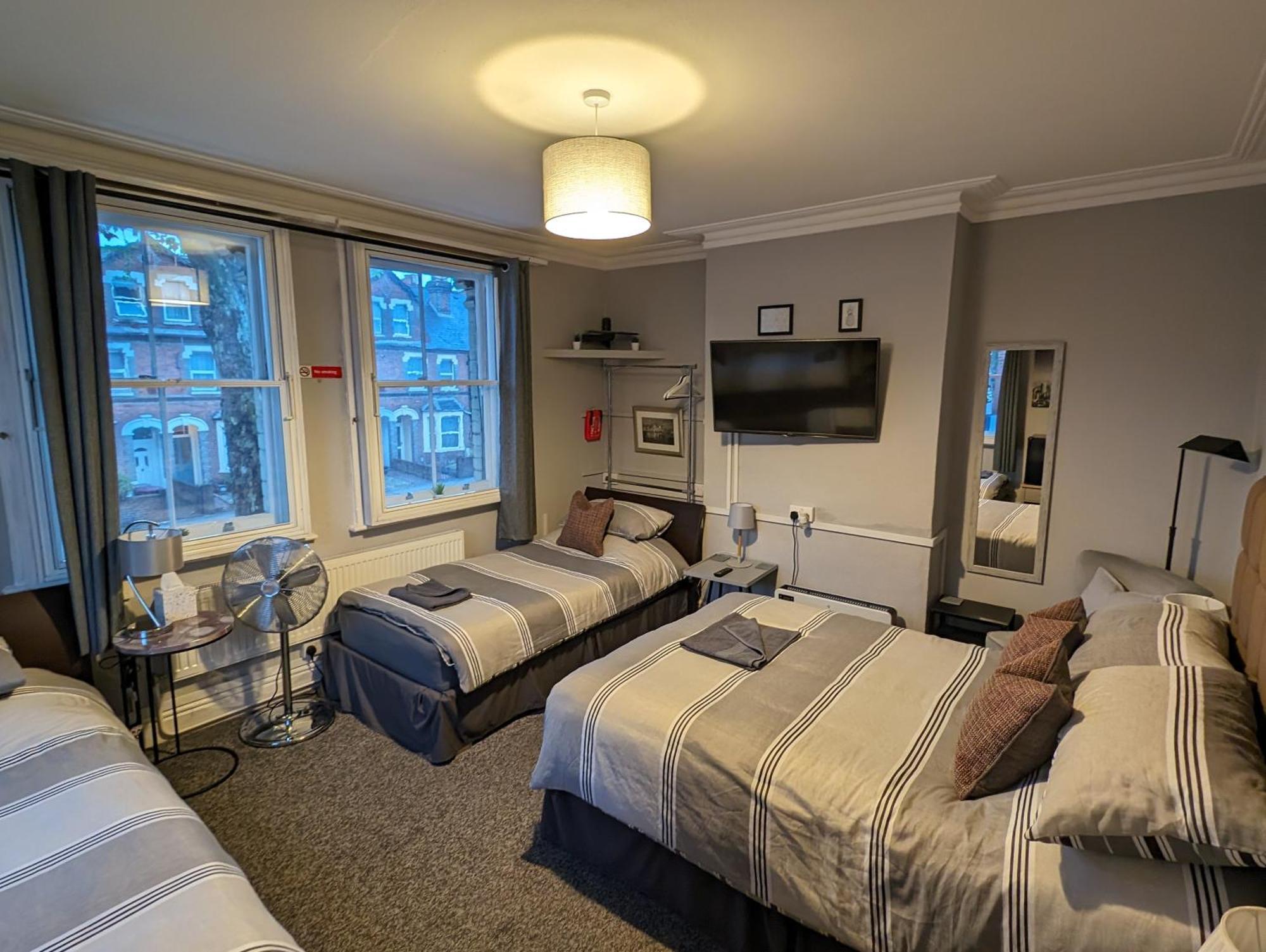 Caversham Lodge Reading Esterno foto